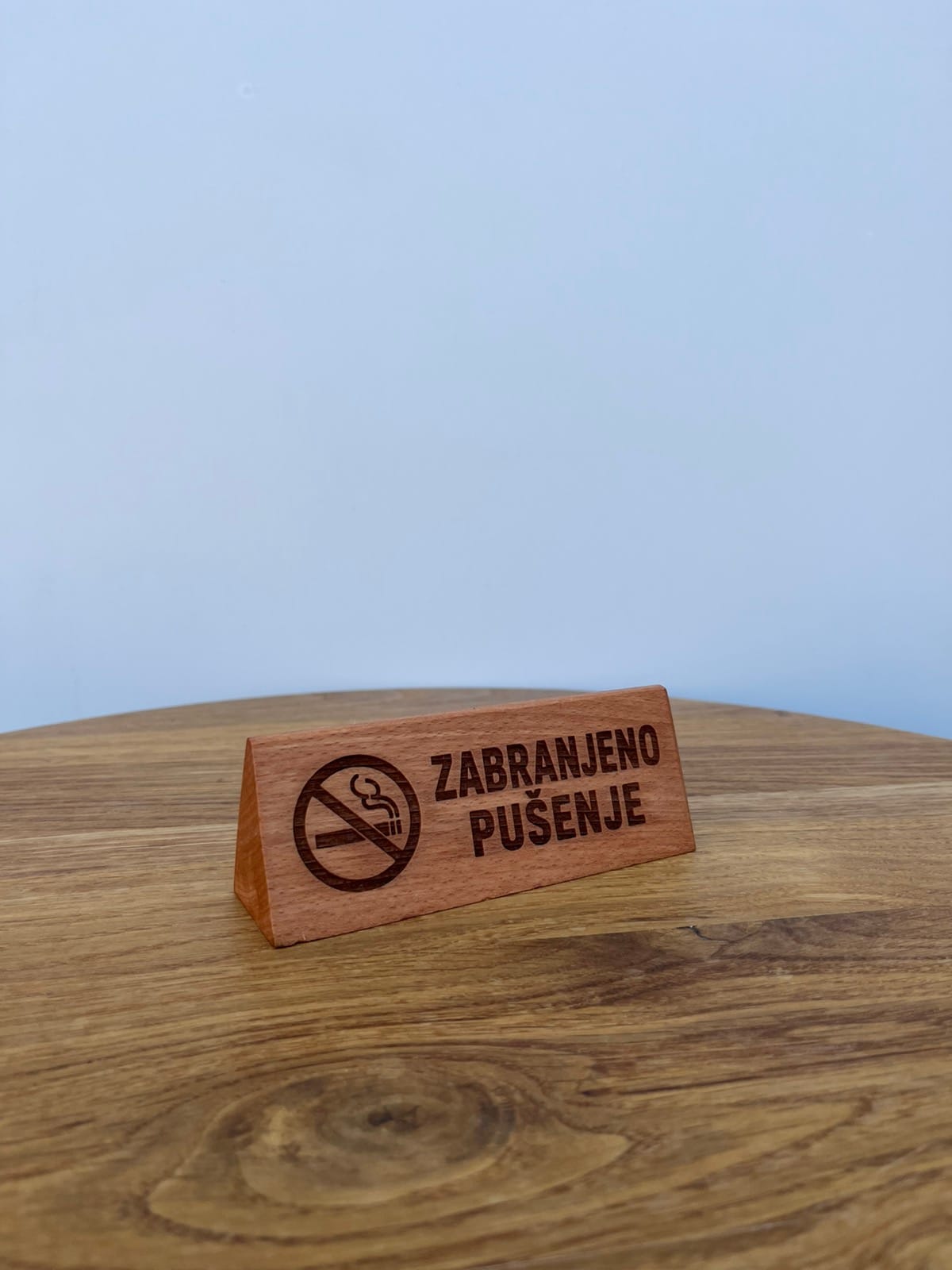 zabranjeno pusenje znak